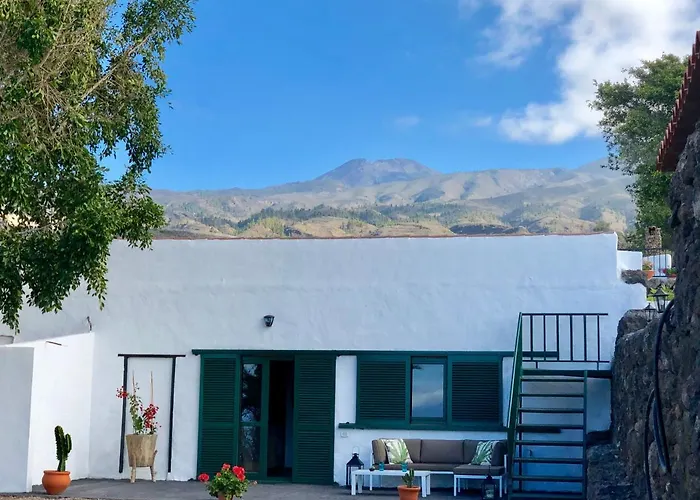 Llanitos Holiday home *