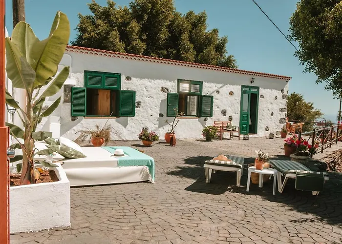 Llanitos Guia de Isora (Tenerife)