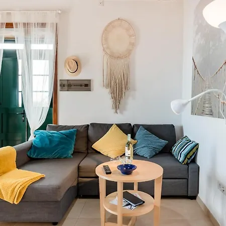 Llanitos * غيا ذي إسورا