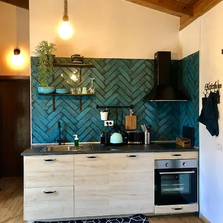 Llanitos * غيا ذي إسورا